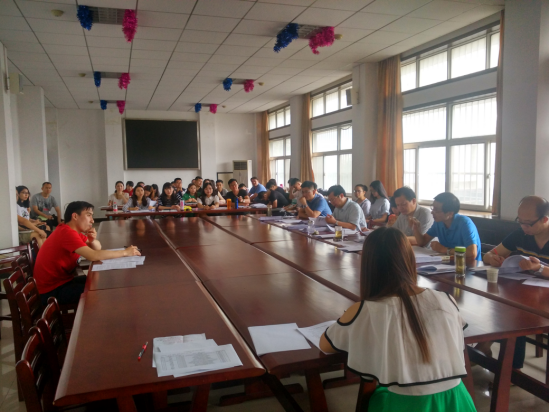 刑事司法学院举办2014级侦查学硕士研究生开题报告会